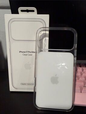 Apple Clear iPhone 17 Pro Max Case - Transparent